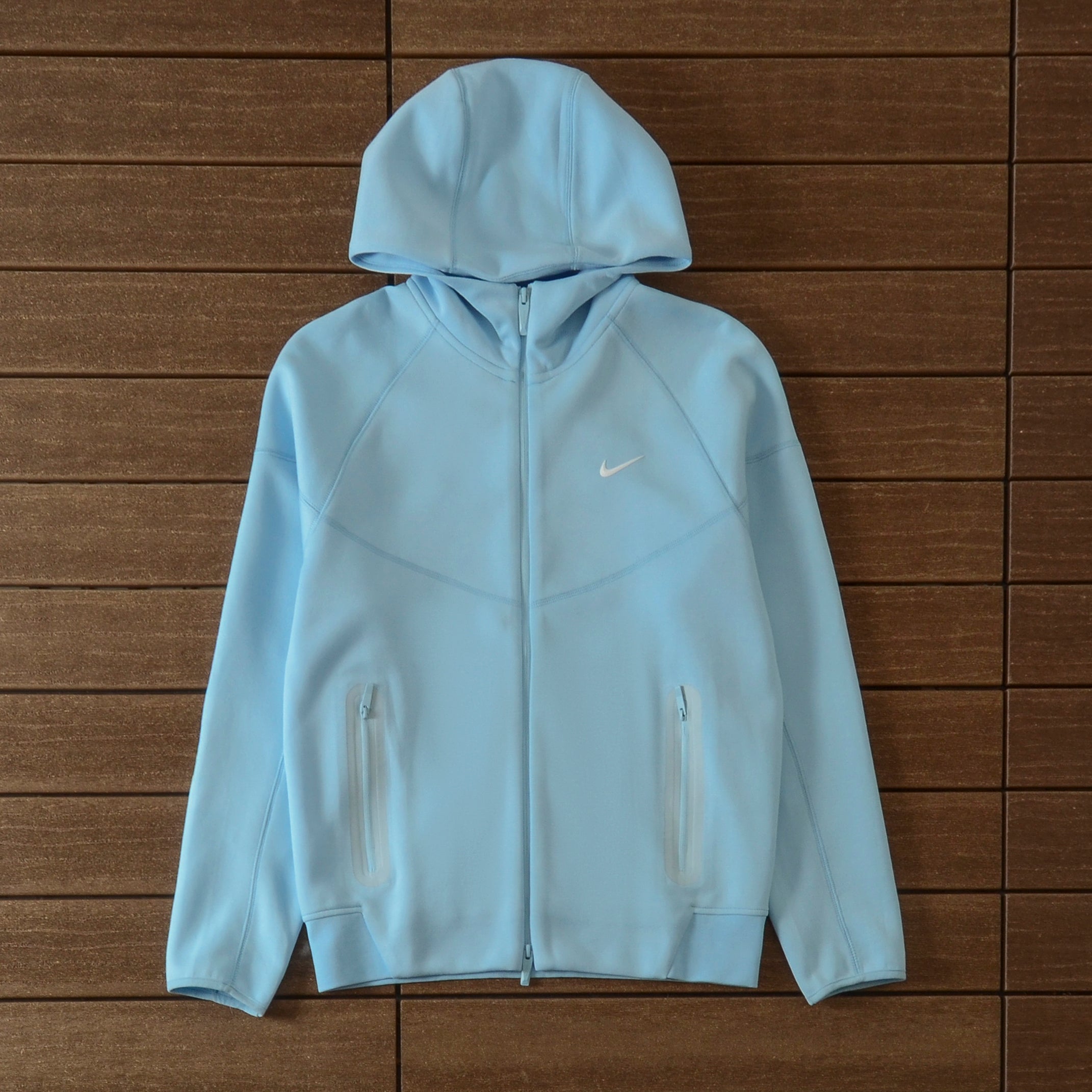 Conjunto Nike Tech x Nocta Celeste