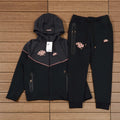 Conjunto Nike Tech x Syna