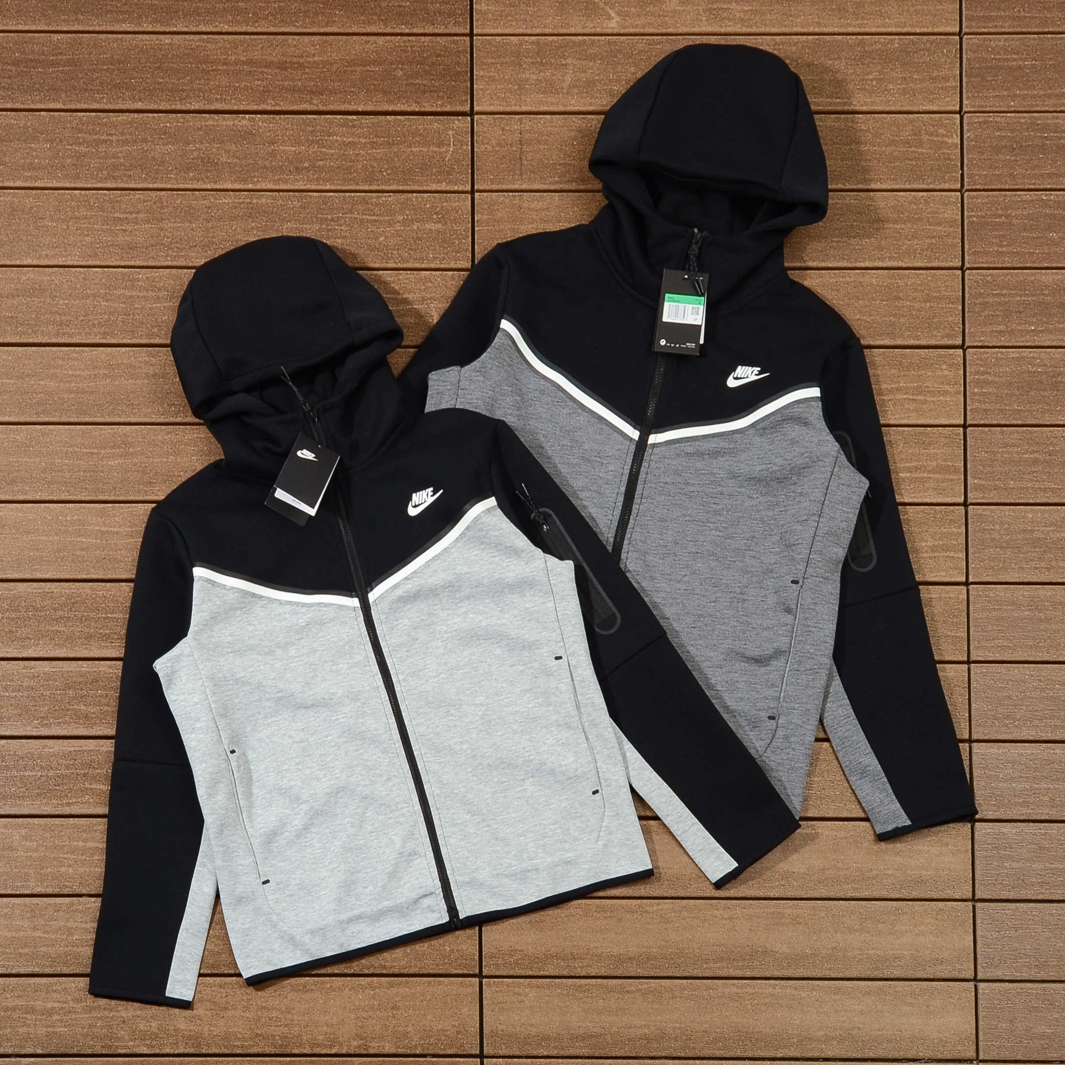 Nike Tech Negro-Gris Oscuro