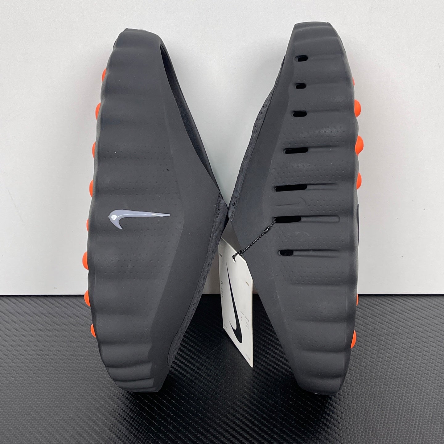 Nike Mind 001