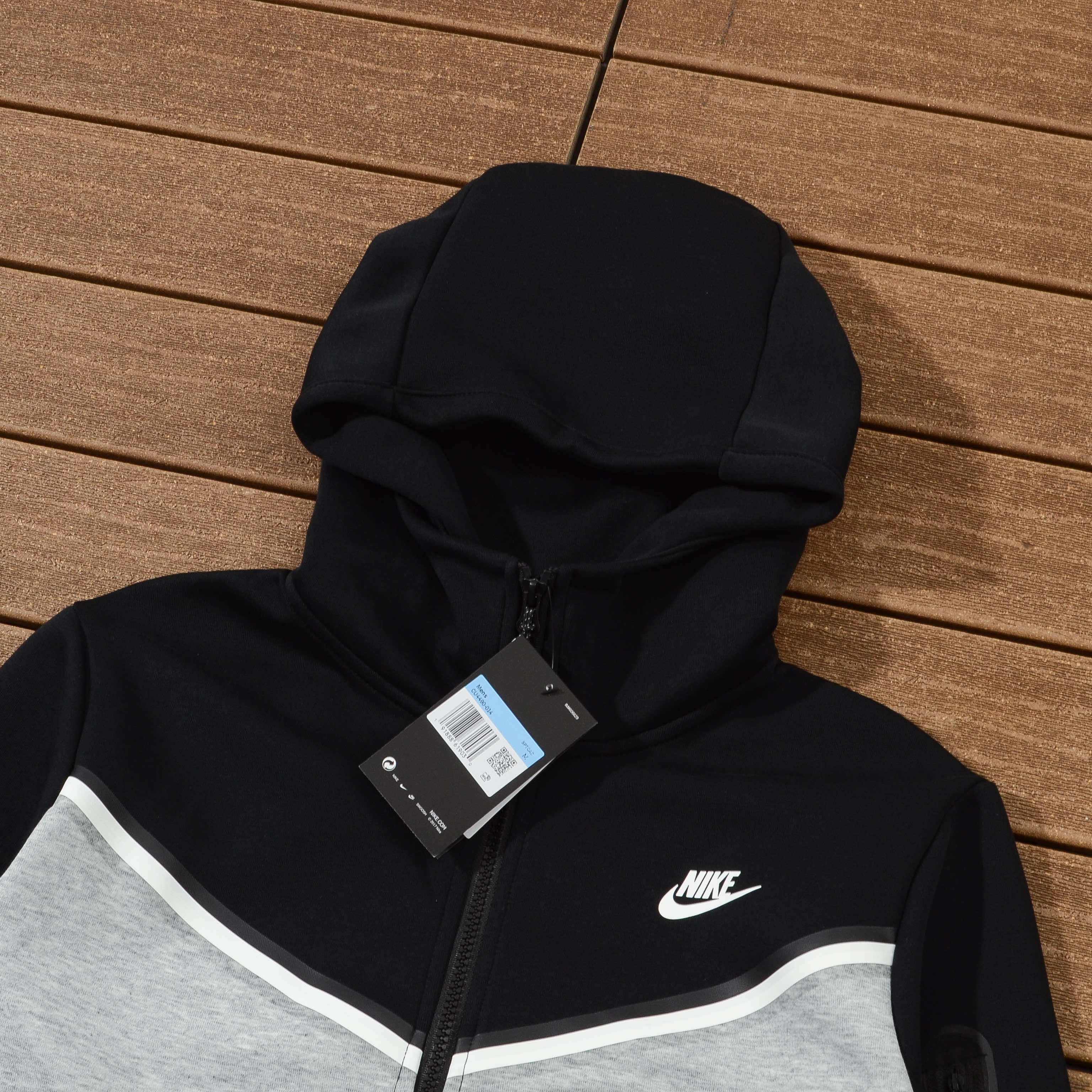 Nike Tech Negro-Gris Oscuro