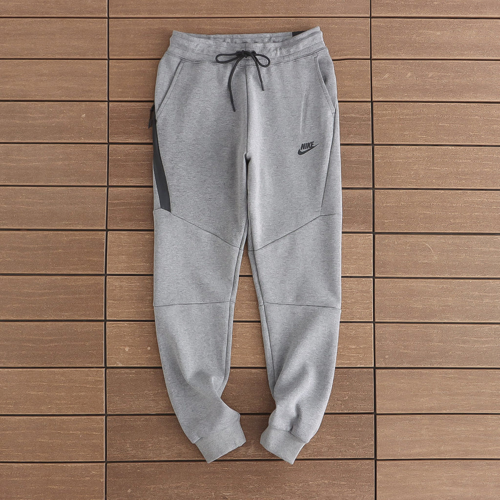 Conjunto Nike Tech Gris Claro