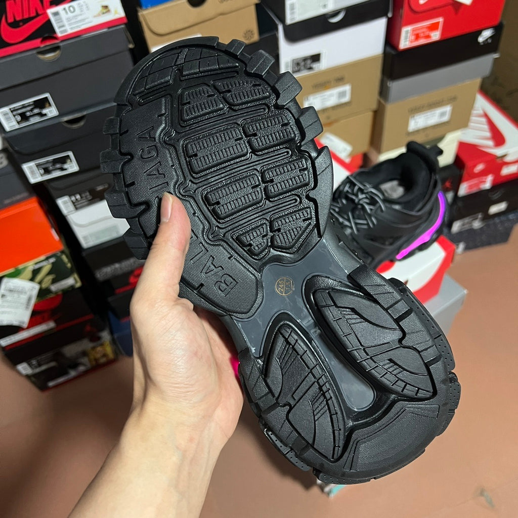 Balenciaga Track LED Negro