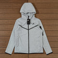 Conjunto Nike Tech Gris Claro