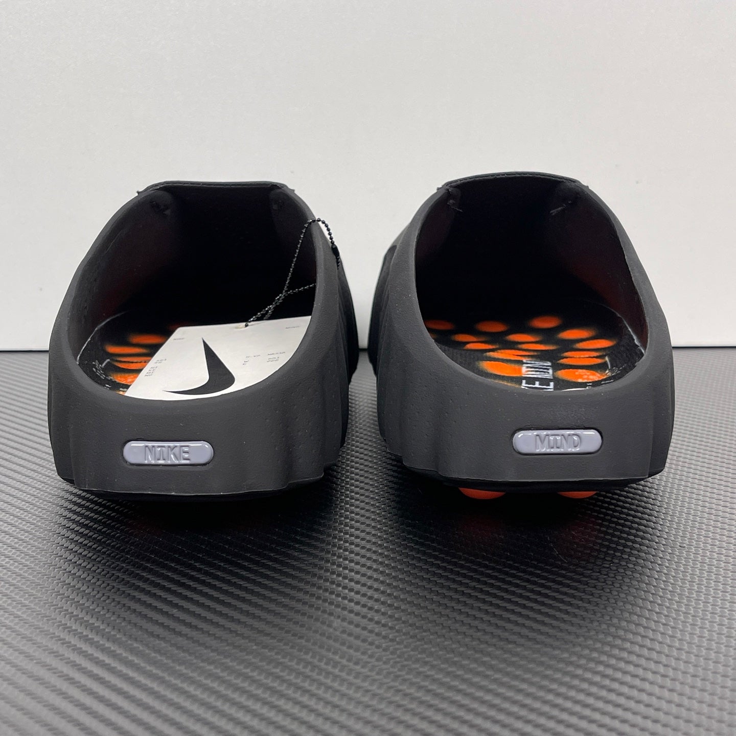 Nike Mind 001